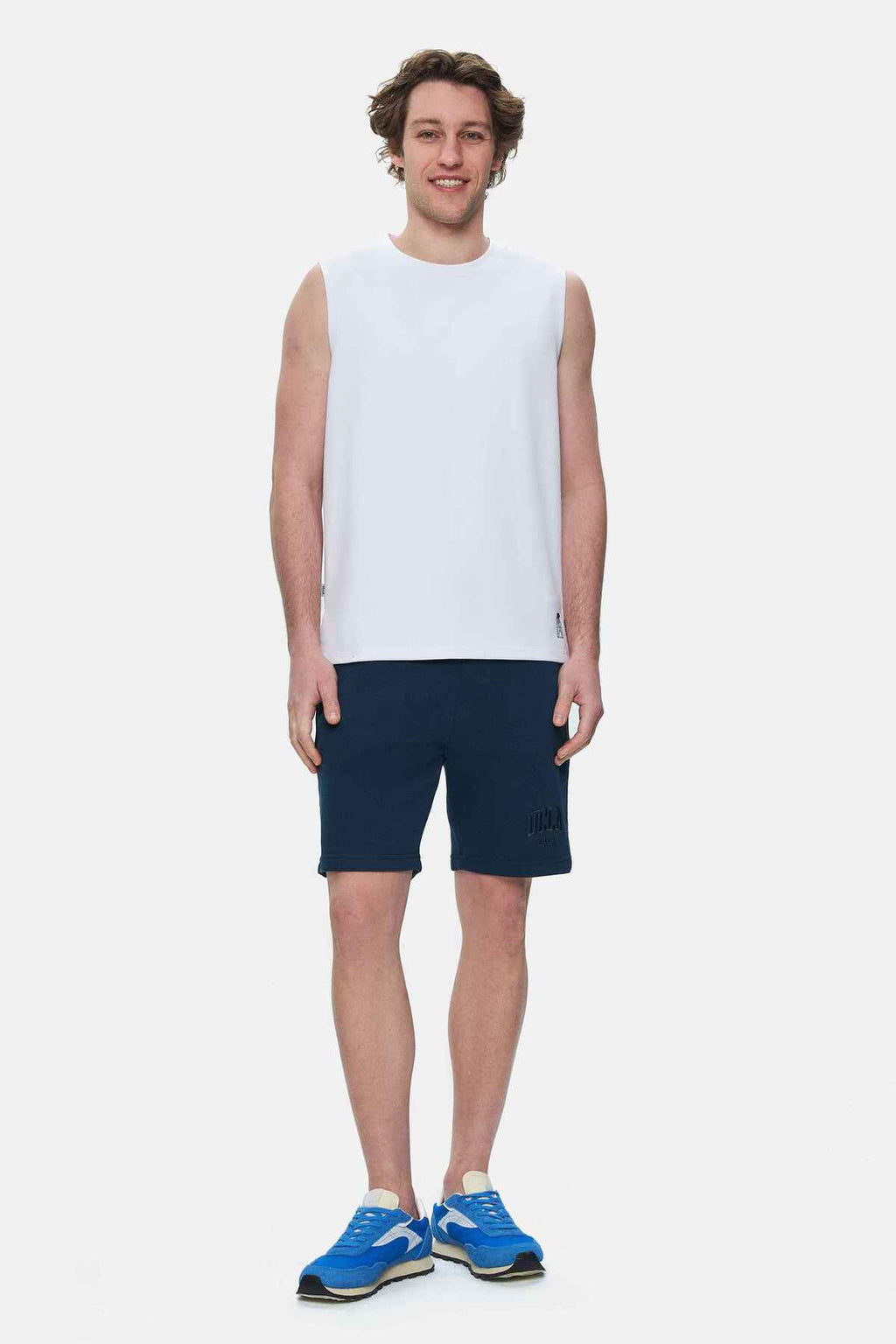 UCLA Tricou cu decolteu la baza gatului, imprimeu cu logo, regular fit, Alb, BODHI