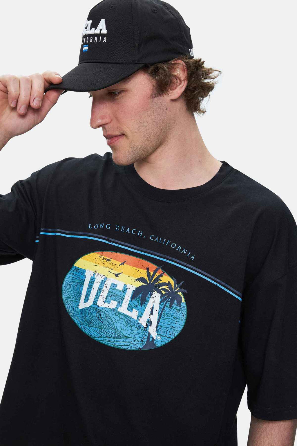 UCLA Tricou cu decolteu la baza gatului, imprimeu cu logo, regular fit, Negru, AIRE