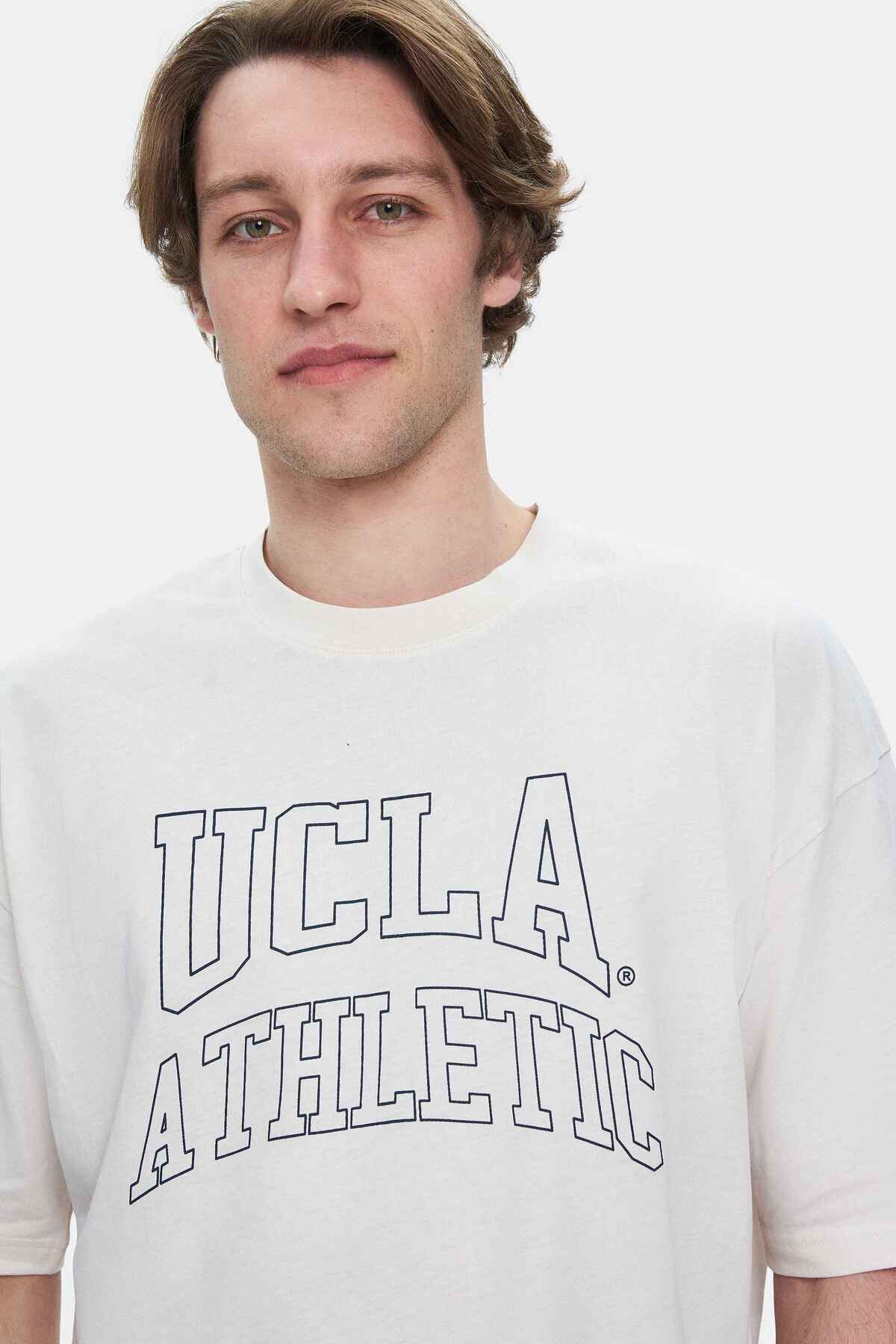 UCLA Tricou cu decolteu la baza gatului, imprimeu cu logo, regular fit, Alb, WEBSTER
