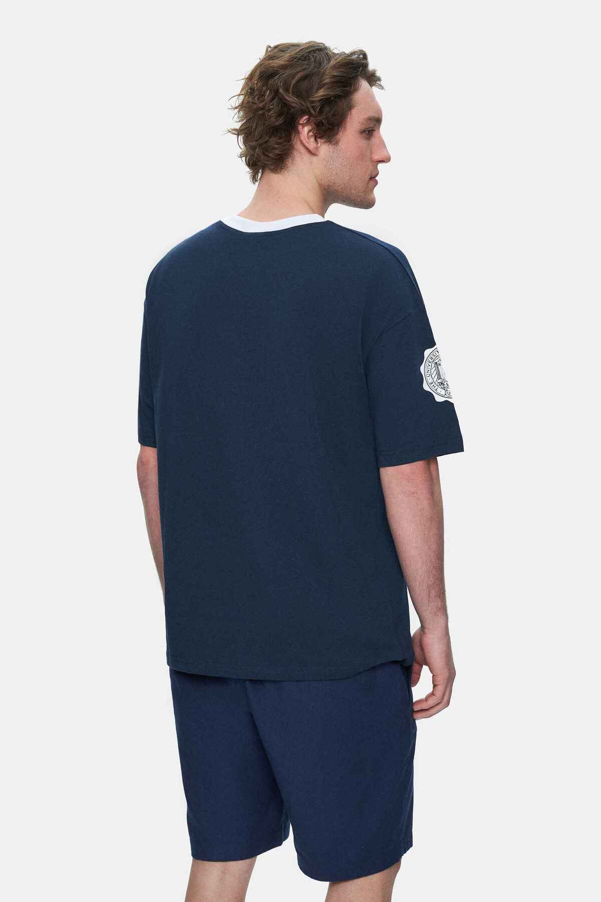 UCLA Tricou cu decolteu la baza gatului, imprimeu cu logo, regular fit, Bleumarin, KEITH