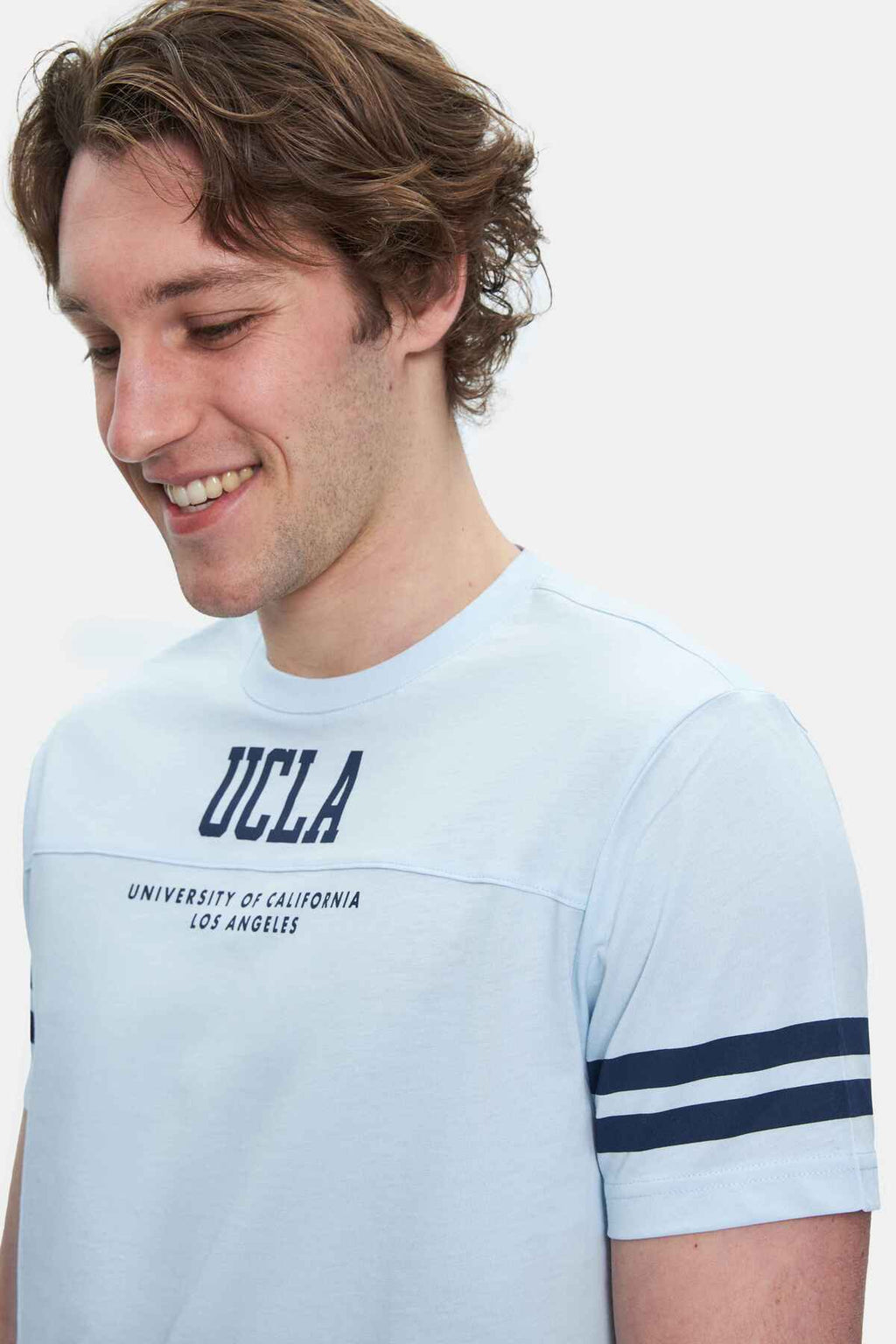 UCLA Tricou cu decolteu la baza gatului, imprimeu cu logo, regular fit, SKYWAY, STARK