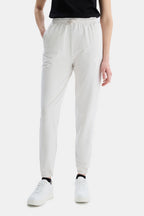 UCLA Pantaloni de trening cu elastic si snur in talie, manseta elastica si logo discret, Alb, JEZEBEL