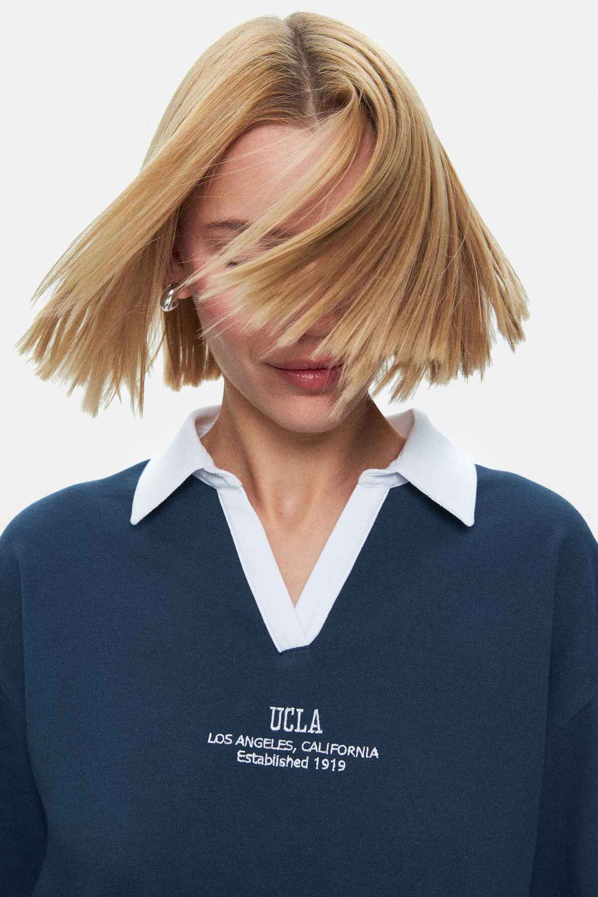 UCLA Tricou cu decolteu la baza gatului, imprimeu cu logo, regular fit, Bleumarin, POLLY
