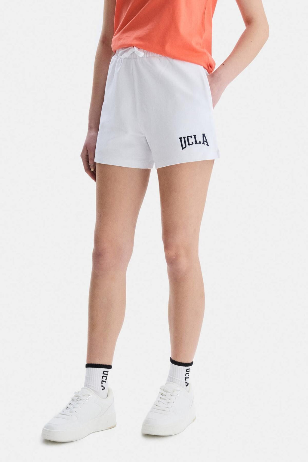 UCLA Pantaloni scurti cu snur si banda elastica in talie, buzunare laterale si imprimeu cu logo discret, Alb, ROSA