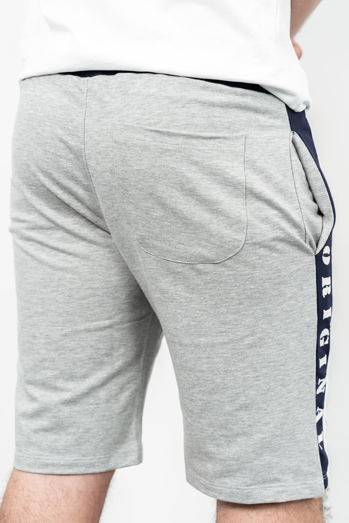 RWB, Pantaloni scurti cu snur si elastic in talie, buzunare laterale, regular fit, ROZRA, Gri