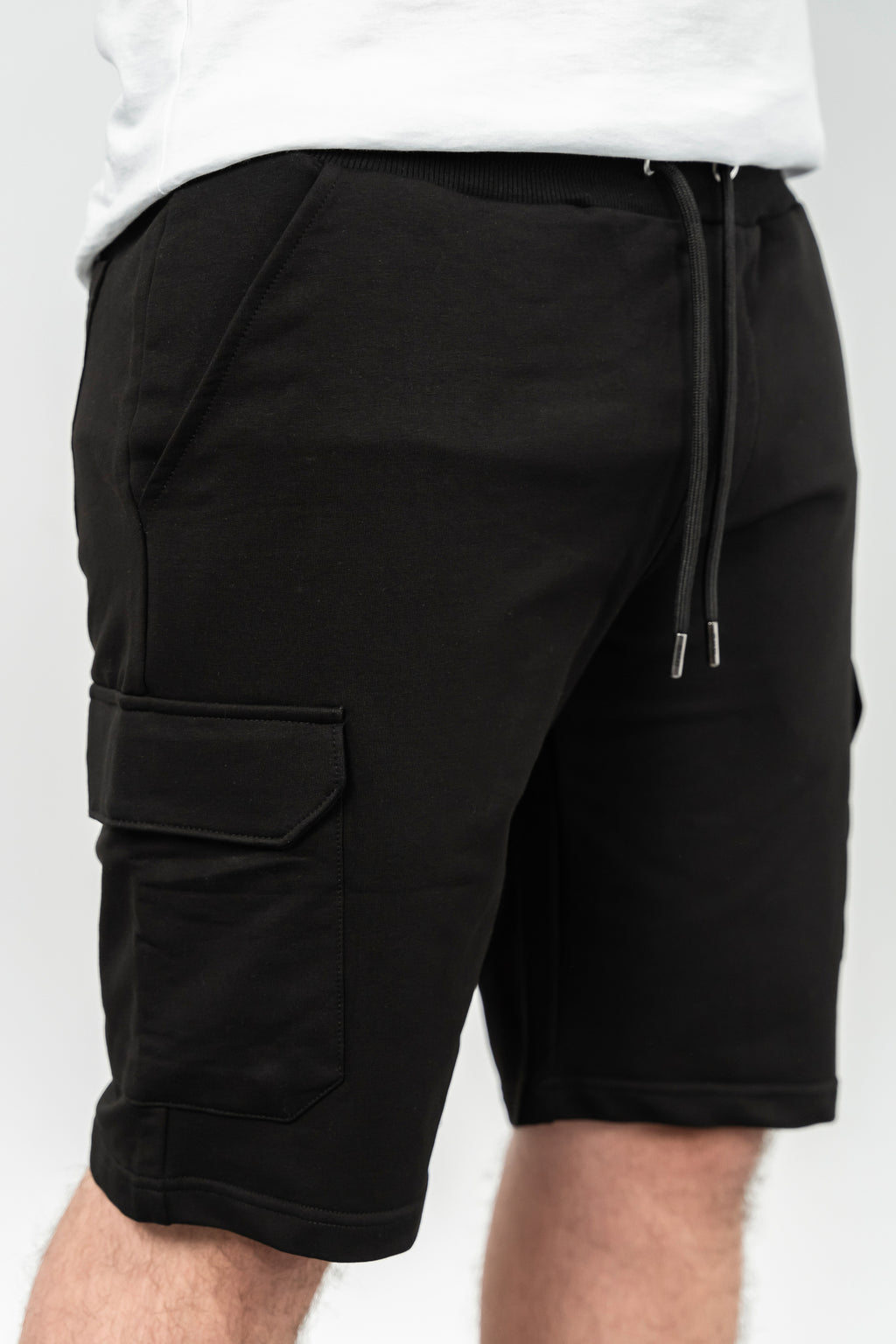 RWB, Pantaloni scurti cu snur si elastic in talie, buzunare laterale, regular fit, RIO, Negru