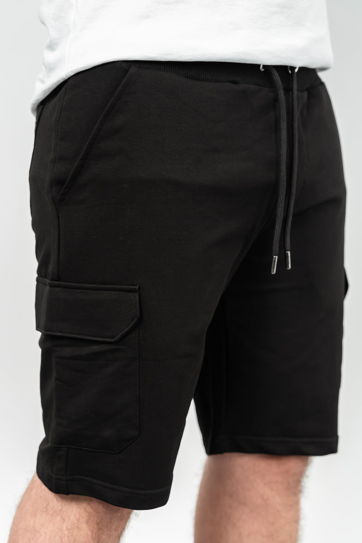 RWB, Pantaloni scurti cu snur si elastic in talie, buzunare laterale, regular fit, RIO, Negru