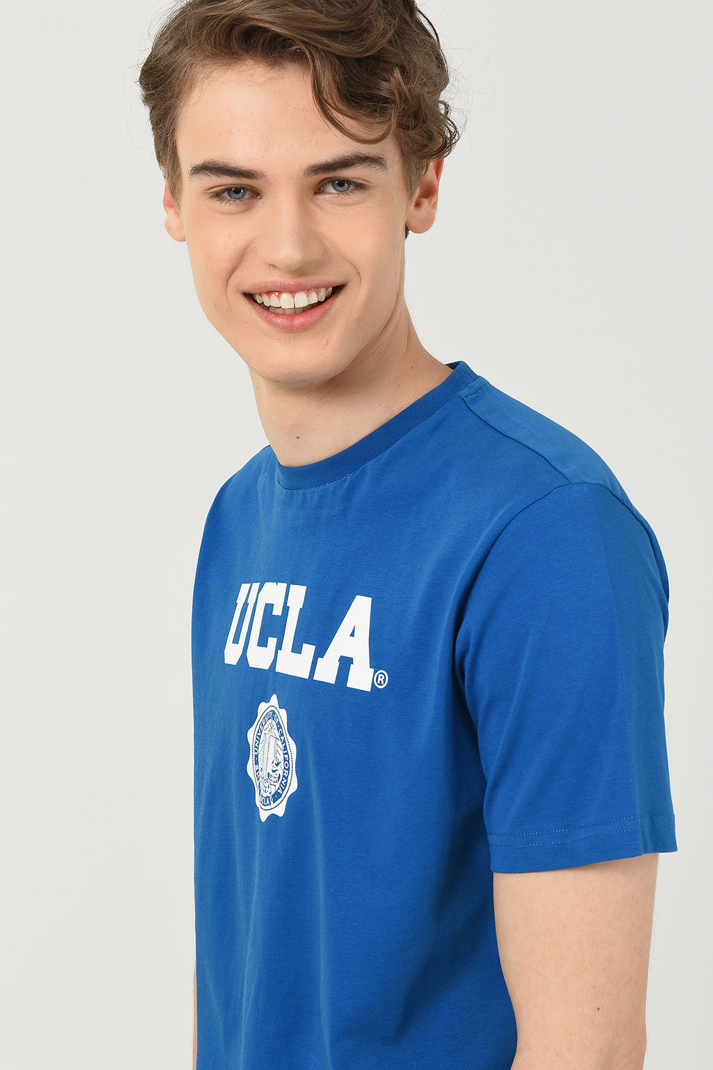 UCLA Tricou cu decolteu la baza gatului, imprimeu cu logo, regular fit, Albastru, GAYLEY