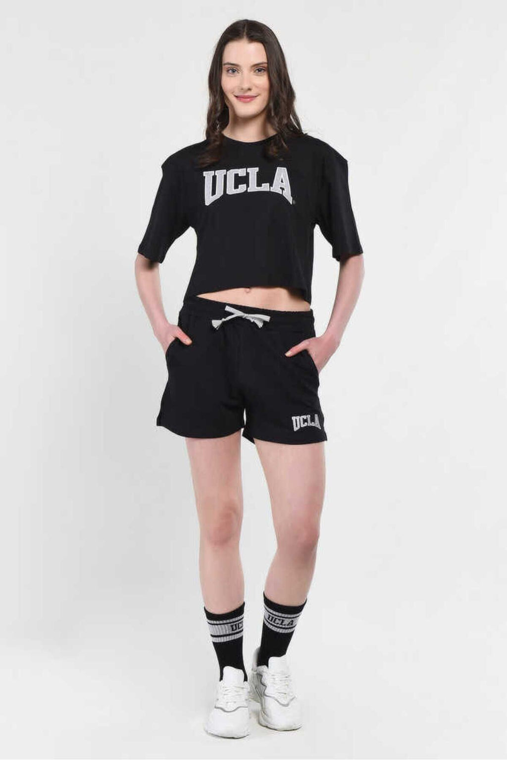 UCLA Pantaloni scurti cu snur si banda elastica in talie, buzunare laterale si imprimeu cu logo discret, Negru, ROSA