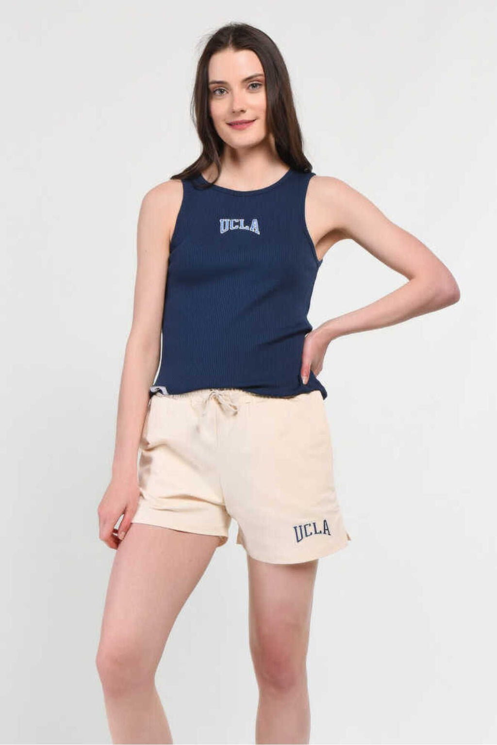 UCLA Pantaloni scurti cu snur si banda elastica in talie, buzunare laterale si imprimeu cu logo discret, CHALK, ROSA