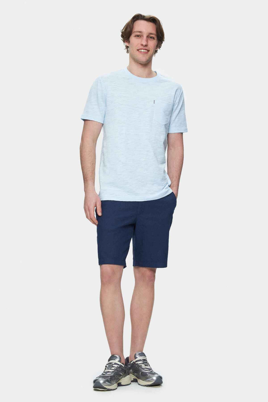 UCLA Tricou cu decolteu la baza gatului, imprimeu cu logo, regular fit, SKYWAY, CALEB