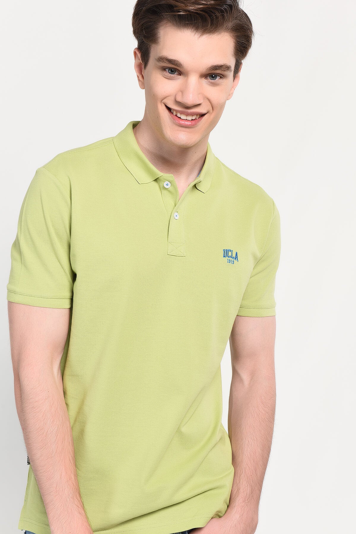 UCLA Tricou cu guler si nasturi, regular fit, logo brodat discret, Verde, LAKES