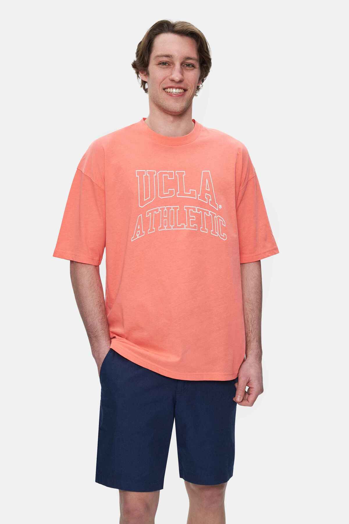 UCLA Tricou cu decolteu la baza gatului, imprimeu cu logo, regular fit, Roz deschis, WEBSTER