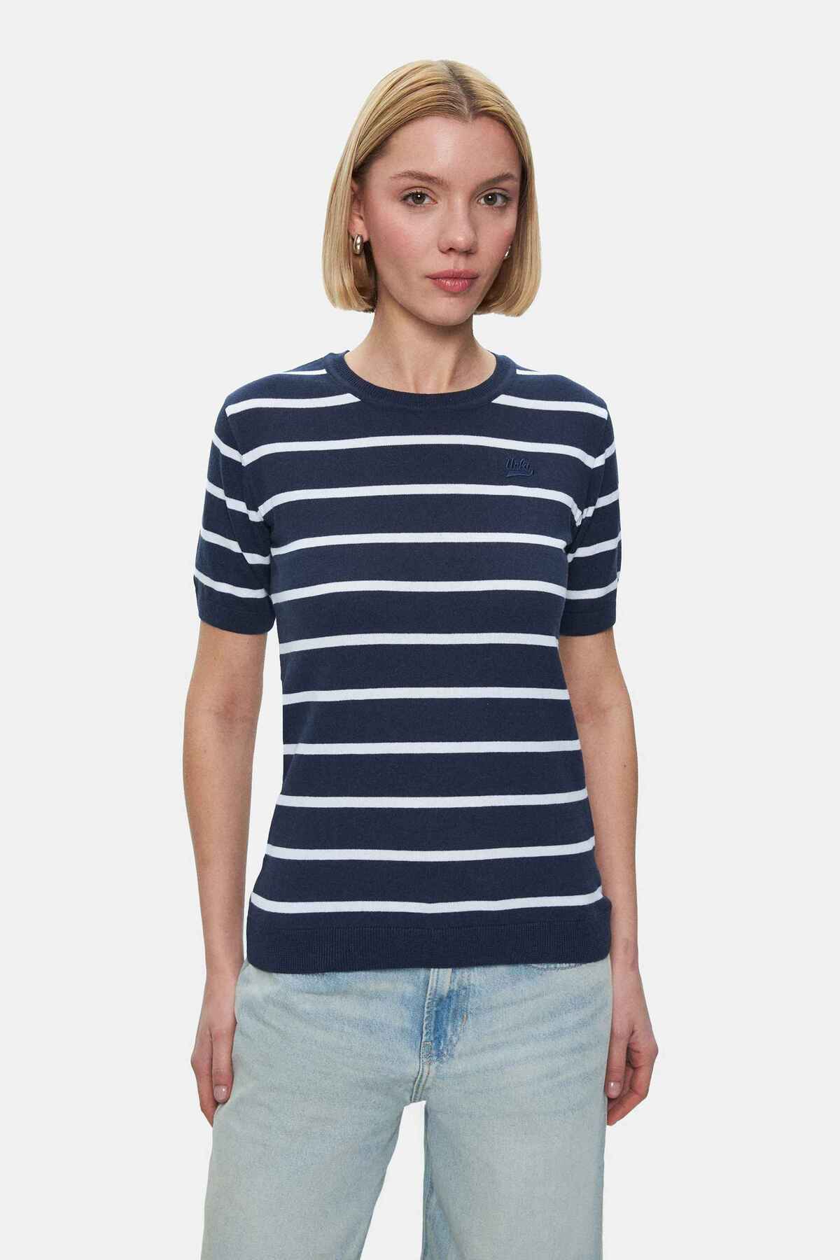 UCLA Tricou cu decolteu la baza gatului, imprimeu cu logo, regular fit, Bleumarin, MISHA