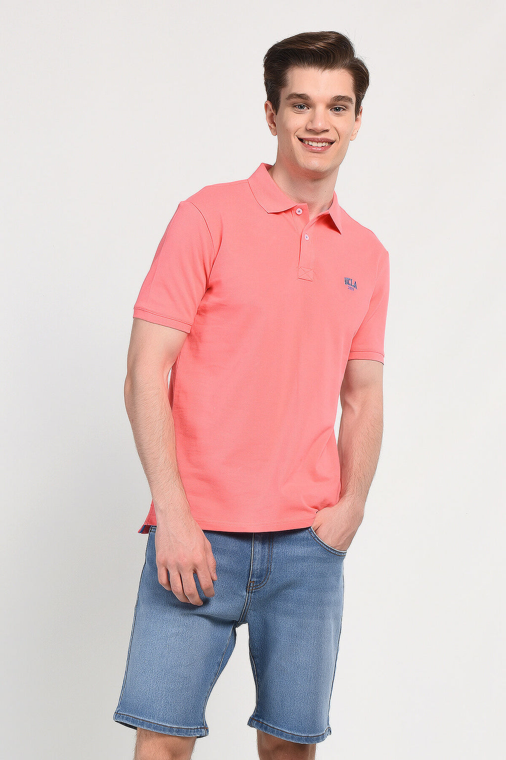 UCLA Tricou cu guler si nasturi, regular fit, logo brodat discret, Roz, LAKES