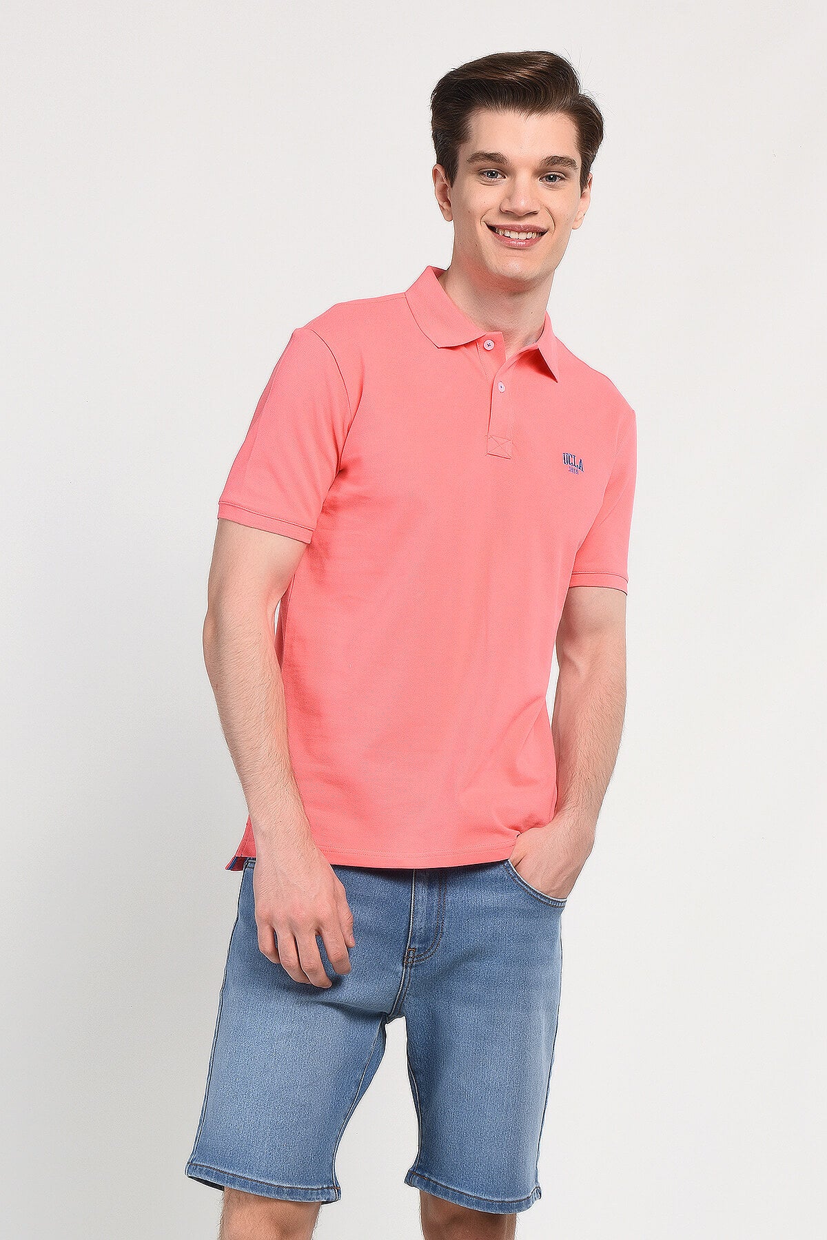 UCLA Tricou cu guler si nasturi, regular fit, logo brodat discret, Roz, LAKES