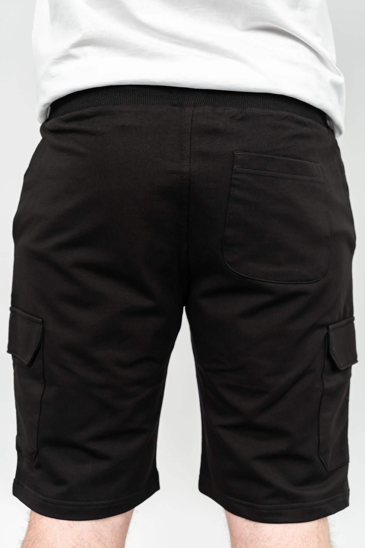 RWB, Pantaloni scurti cu snur si elastic in talie, buzunare laterale, regular fit, RIO, Negru