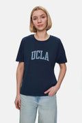 UCLA Tricou cu decolteu la baza gatului, imprimeu cu logo, regular fit, Bleumarin, EVERLEE