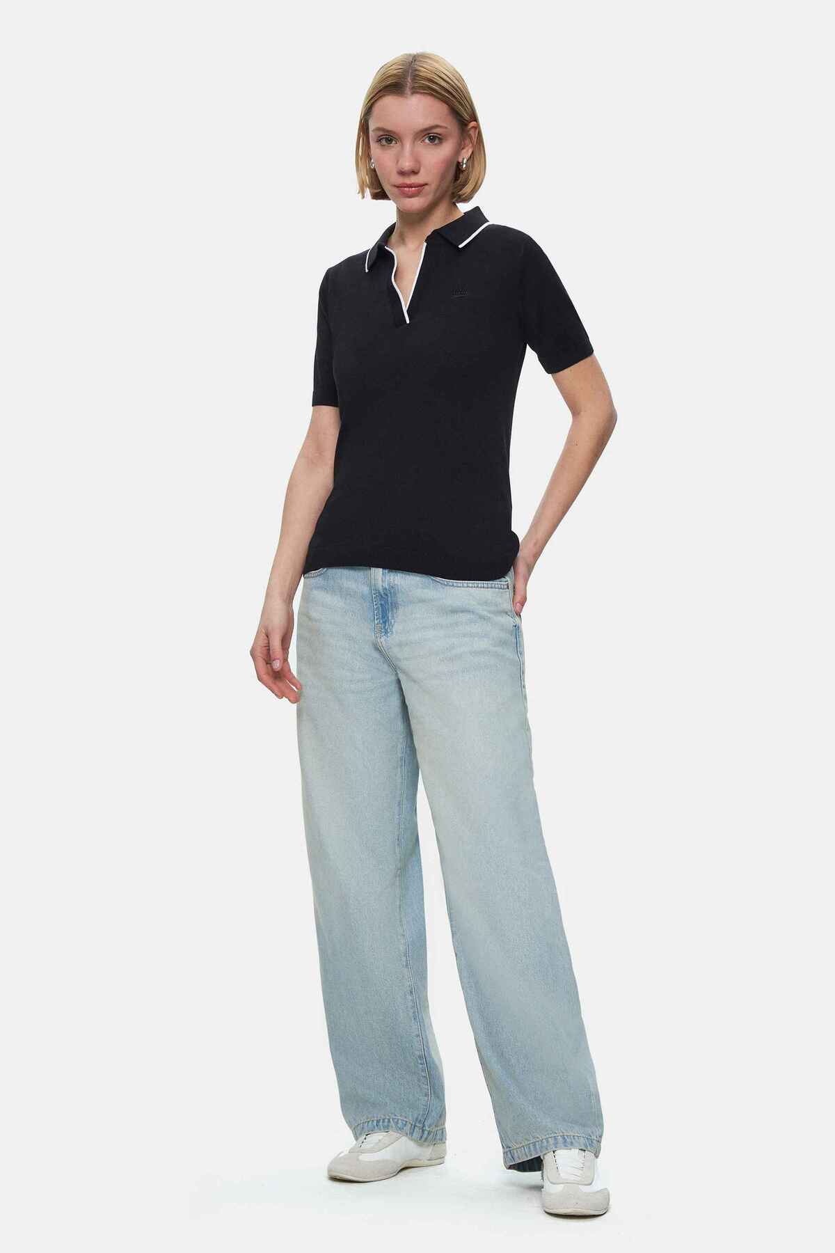 UCLA Tricou cu decolteu la baza gatului, imprimeu cu logo, regular fit, Negru, SASHA