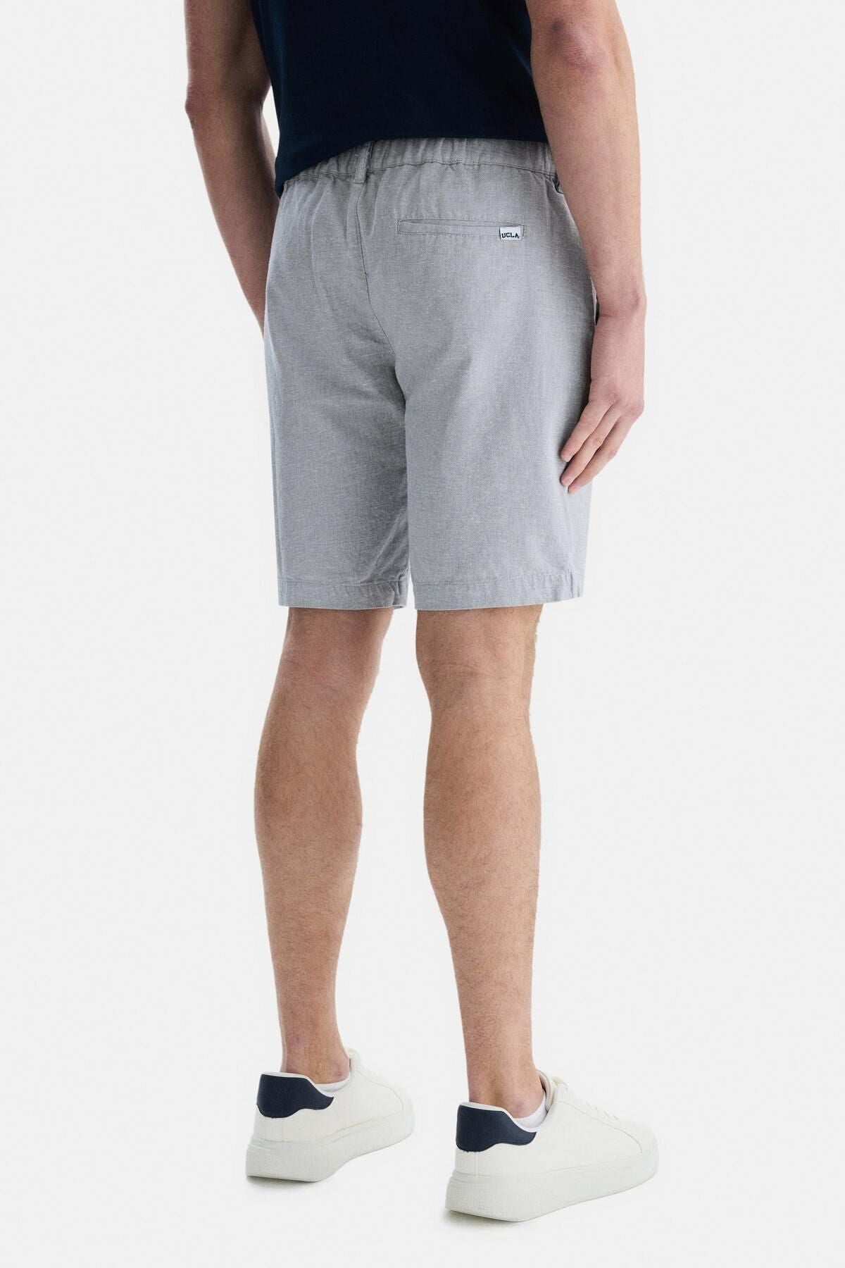 UCLA Pantaloni scurti cu snur si banda elastica in talie, buzunare laterale si imprimeu cu logo discret, Gri, PALISADES