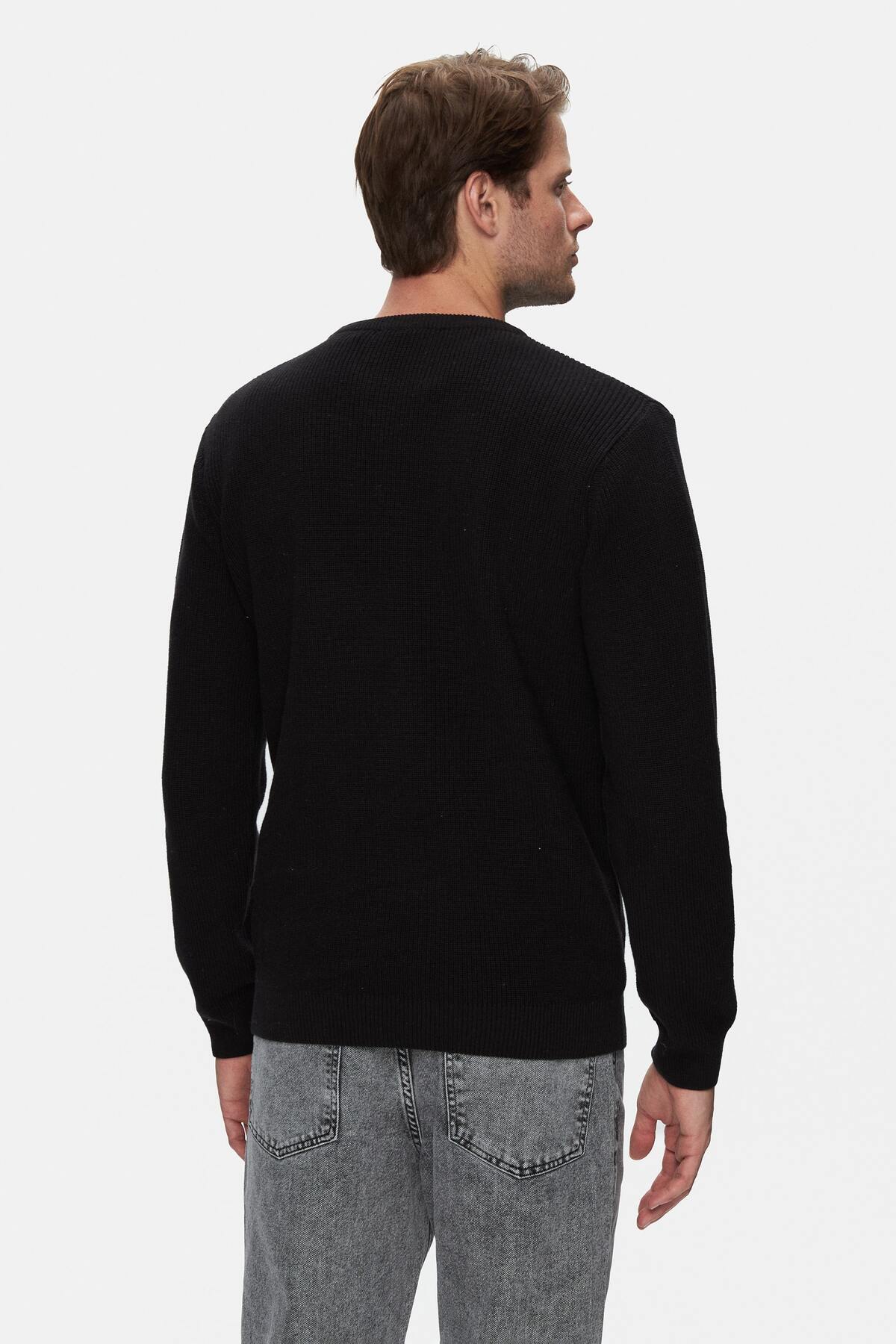 UCLA Pulover tip tricot, cu logo brodat, decolteu la baza gatului, Negru, EMORY