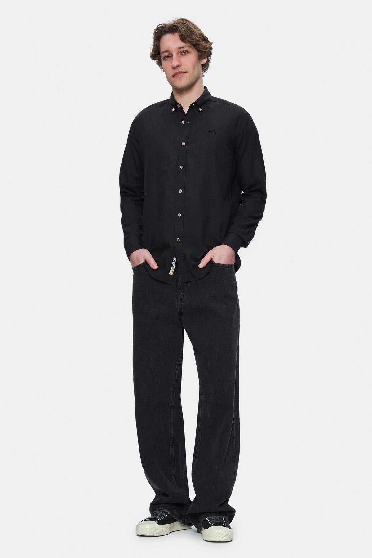 UCLA Camsa cu nasturi si guler, material lejer, regular fit Negru, JACQUEZ