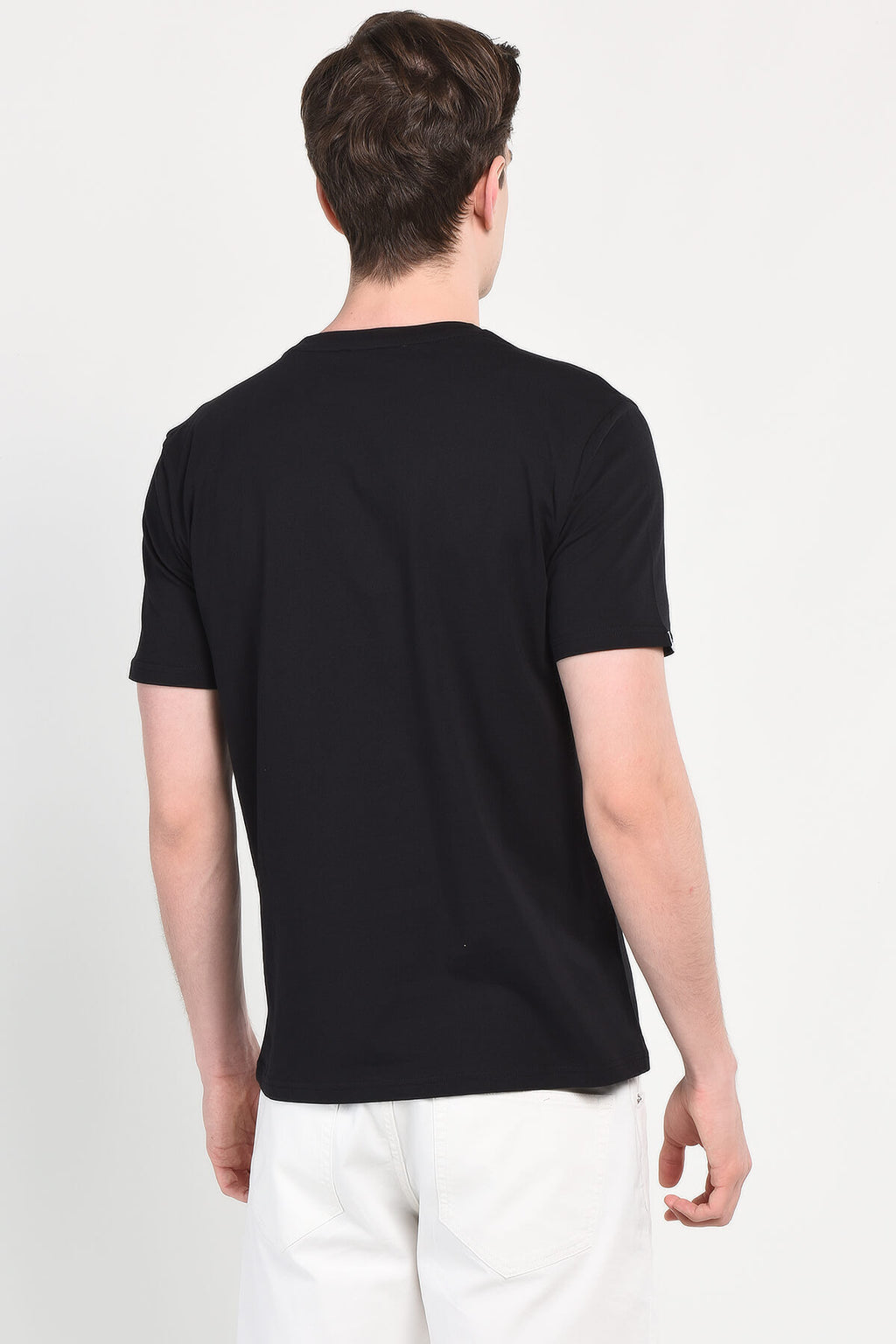 UCLA Tricou cu decolteu la baza gatului, imprimeu cu logo, regular fit, Negru, BASS