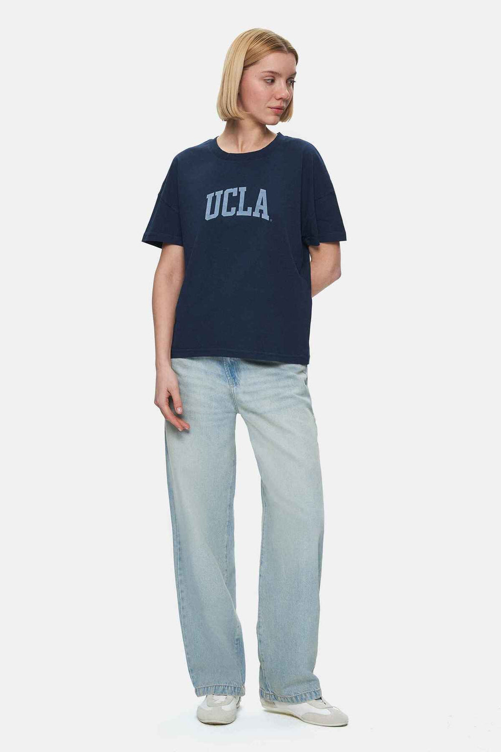 UCLA Tricou cu decolteu la baza gatului, imprimeu cu logo, regular fit, Bleumarin, EVERLEE