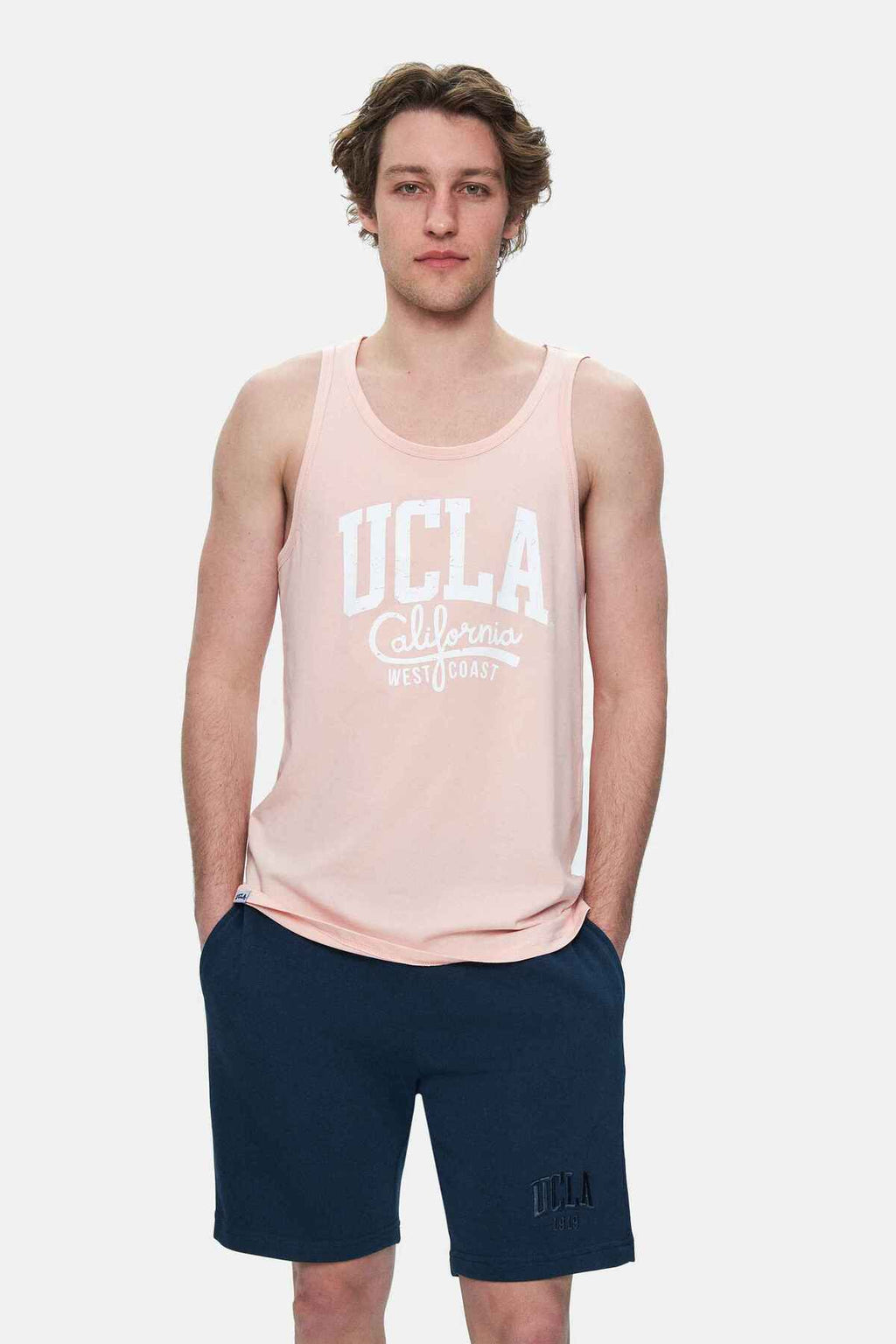 UCLA Tricou cu decolteu la baza gatului, imprimeu cu logo, regular fit, Roz, PEBBLE
