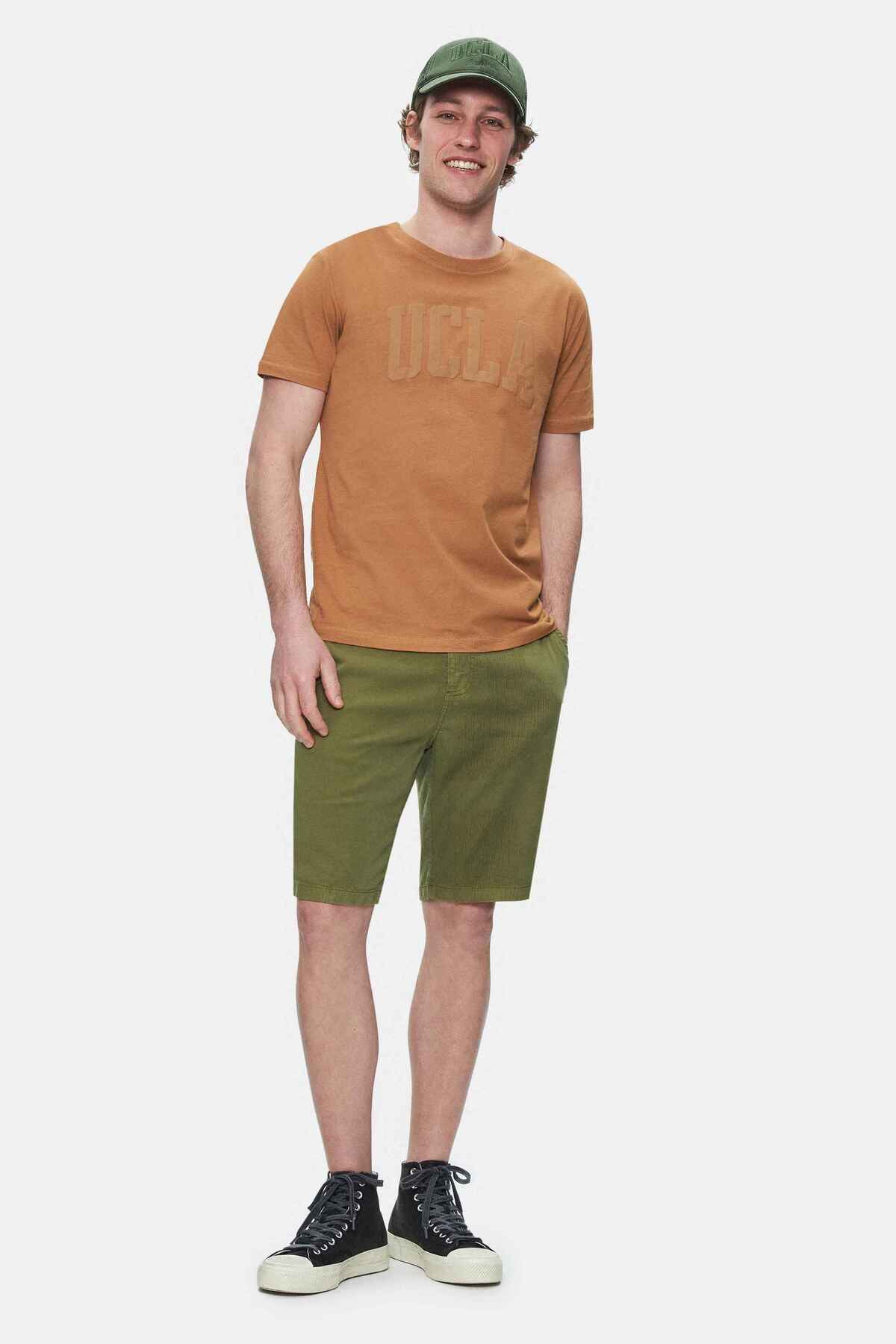 UCLA Tricou cu decolteu la baza gatului, imprimeu cu logo, regular fit, Maro, CULVER 1