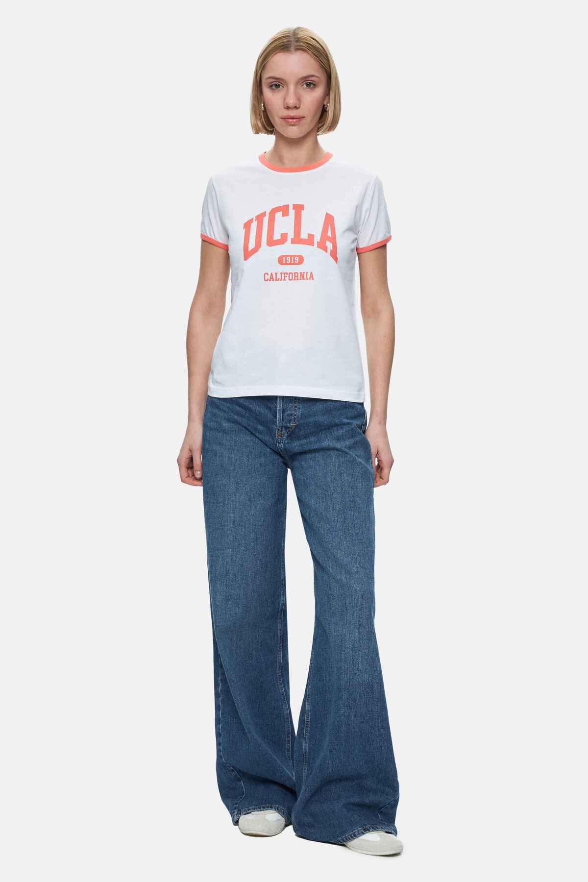 UCLA Tricou cu decolteu la baza gatului, imprimeu cu logo, regular fit, Alb, SAVANNAH