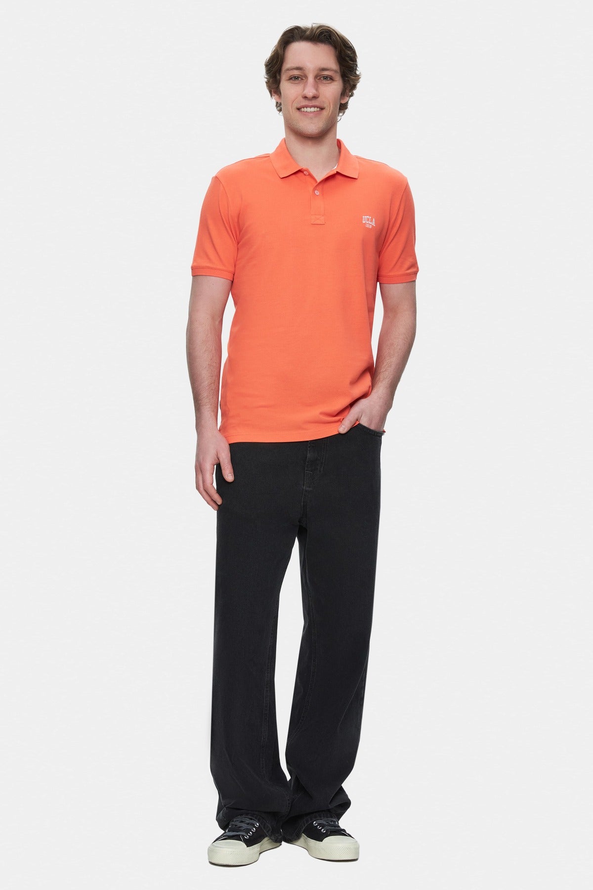 UCLA Tricou cu guler si nasturi, regular fit, logo brodat discret, Roz deschis, LAKES