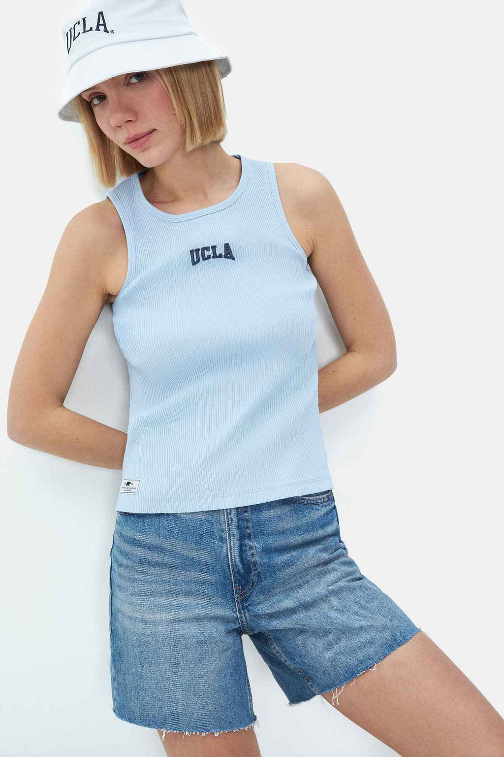 UCLA Tricou cu decolteu la baza gatului, imprimeu cu logo, regular fit, SKYWAY, SALINAS