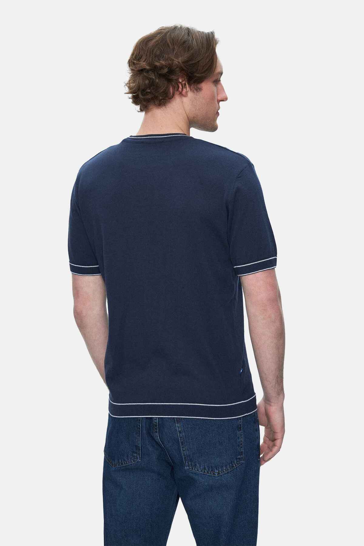 UCLA Tricou cu decolteu la baza gatului, imprimeu cu logo, regular fit, Bleumarin, FARED