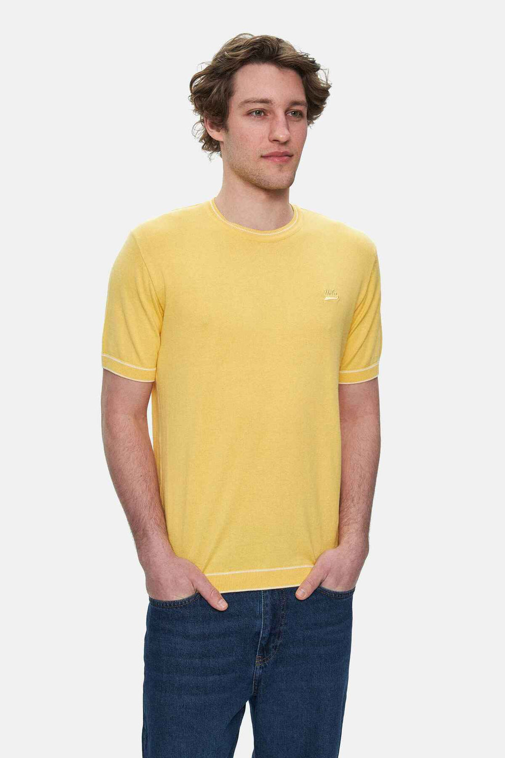 UCLA Tricou cu decolteu la baza gatului, imprimeu cu logo, regular fit, Galben, FARED
