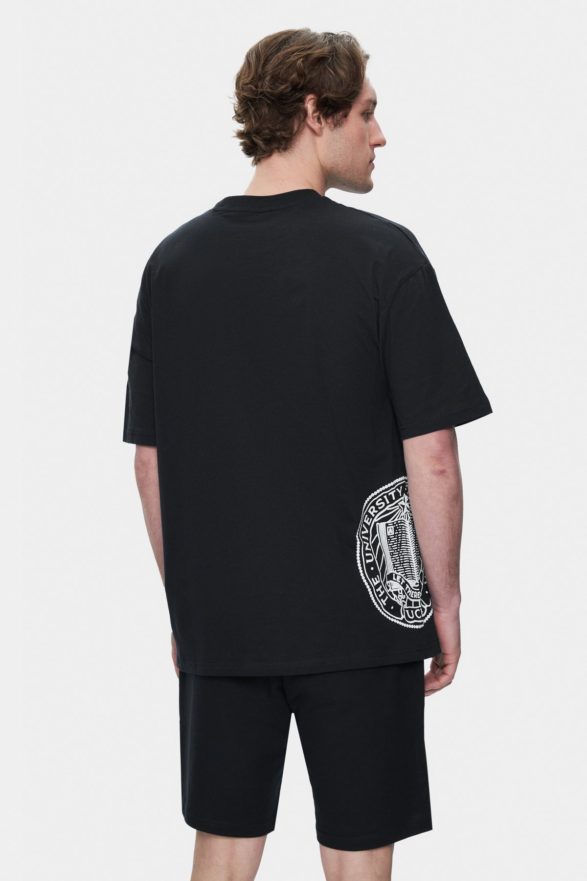 UCLA Tricou cu decolteu la baza gatului, imprimeu cu logo, regular fit, Negru, IGNISO
