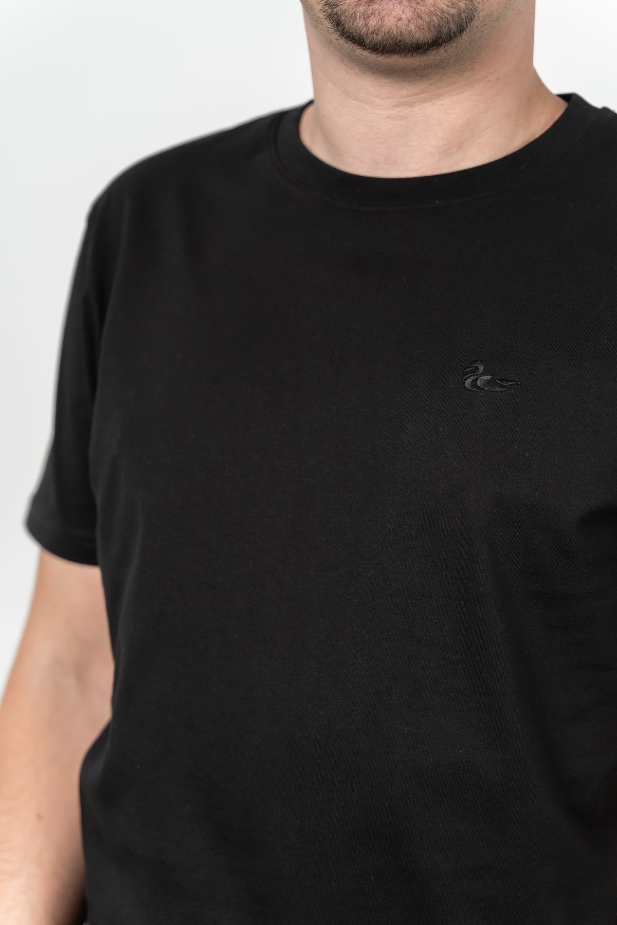 Les Canards, Tricou cu decolteu la baza gatului, detaliu cu logo, regular fit, BASS, Negru