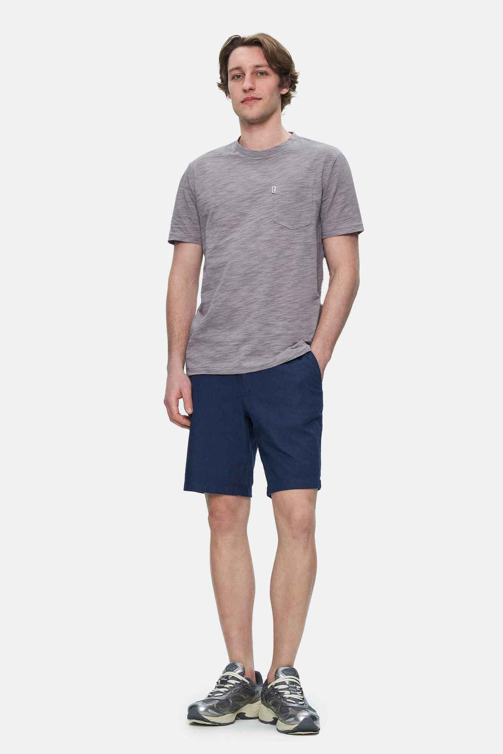 UCLA Tricou cu decolteu la baza gatului, imprimeu cu logo, regular fit, Gri, CALEB
