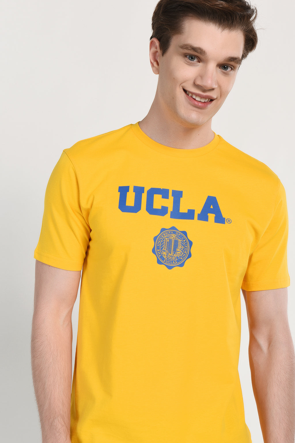 UCLA Tricou cu decolteu la baza gatului, imprimeu cu logo, regular fit, Galben, GAYLEY