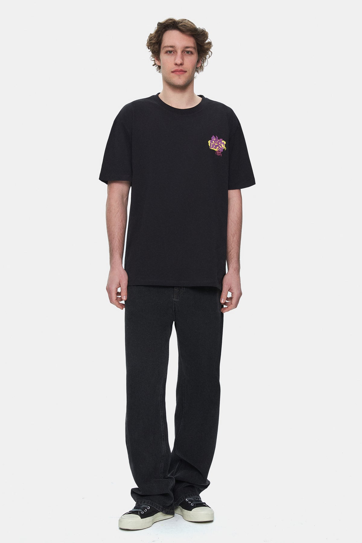 Ecko Unltd. Tricou cu decolteu la baza gatului, imprimeu cu logo, Negru, CHAR