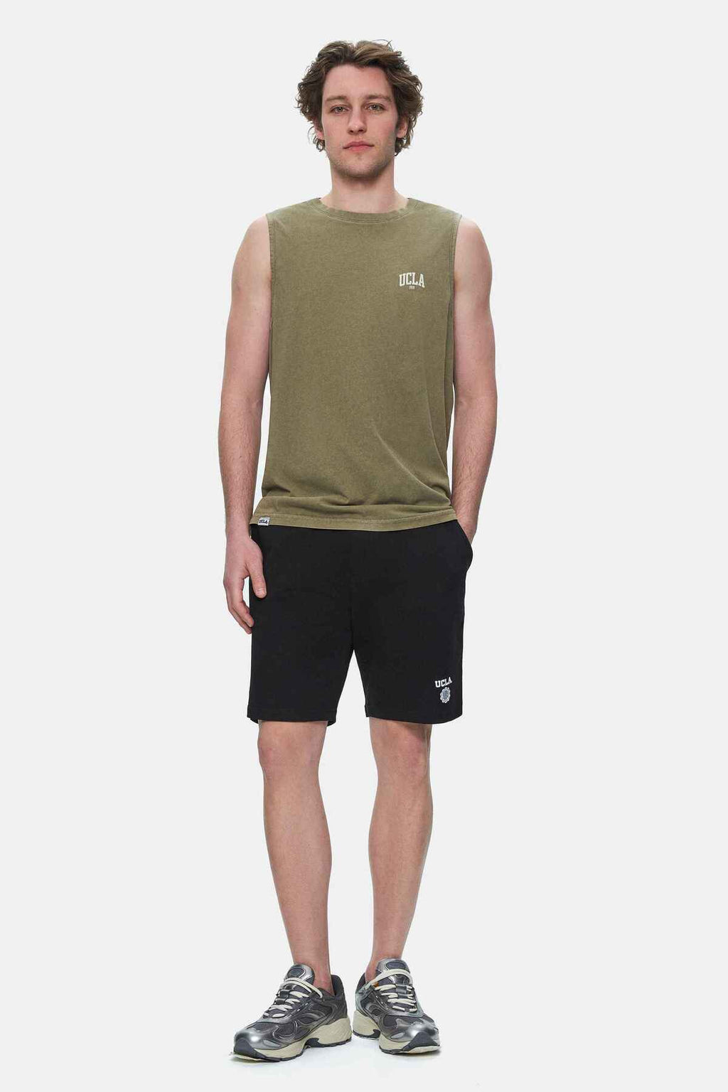 UCLA Tricou cu decolteu la baza gatului, imprimeu cu logo, regular fit, Verde, ELTON