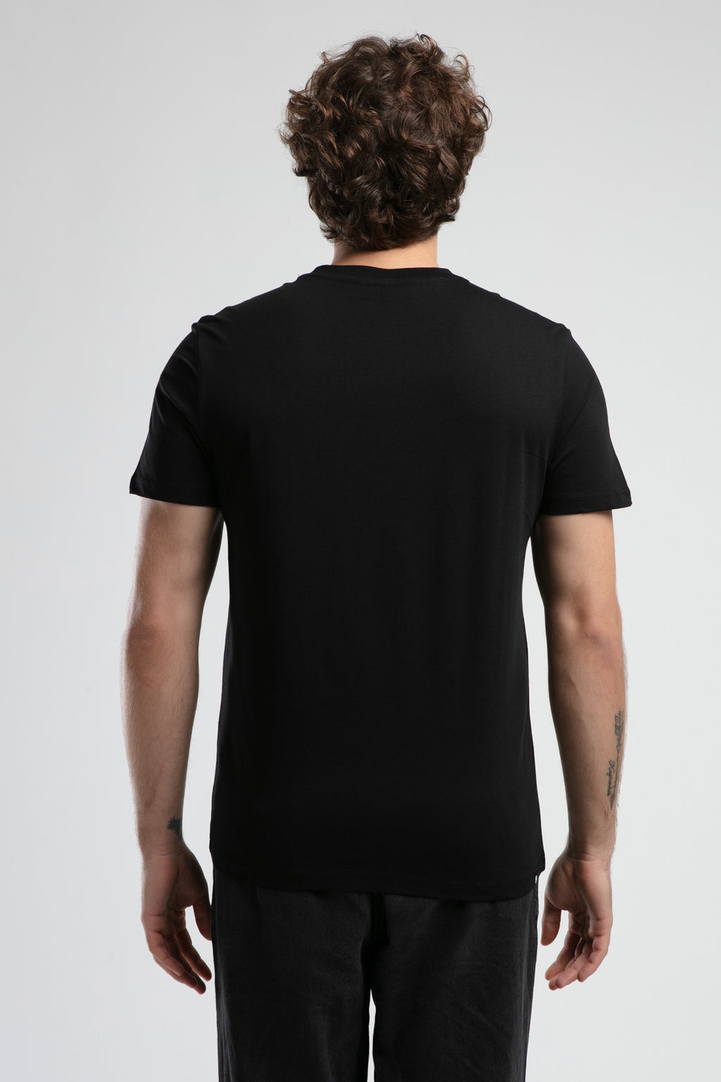 Ecko Unltd. Tricou cu decolteu la baza gatului, imprimeu cu logo, Negru, EMPIRE