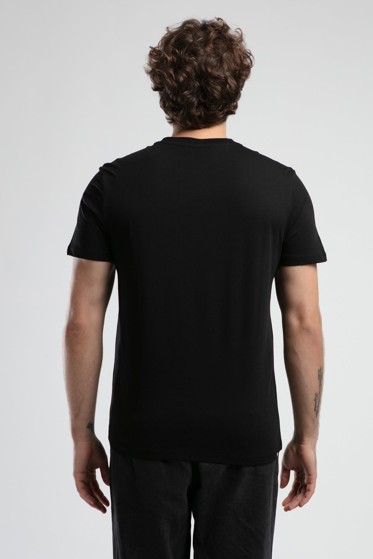 Ecko Unltd. Tricou cu decolteu la baza gatului, imprimeu cu logo, Negru, EMPIRE