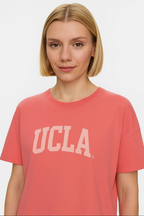 UCLA Tricou cu decolteu la baza gatului, imprimeu cu logo, regular fit, Roz deschis, EVERLEE