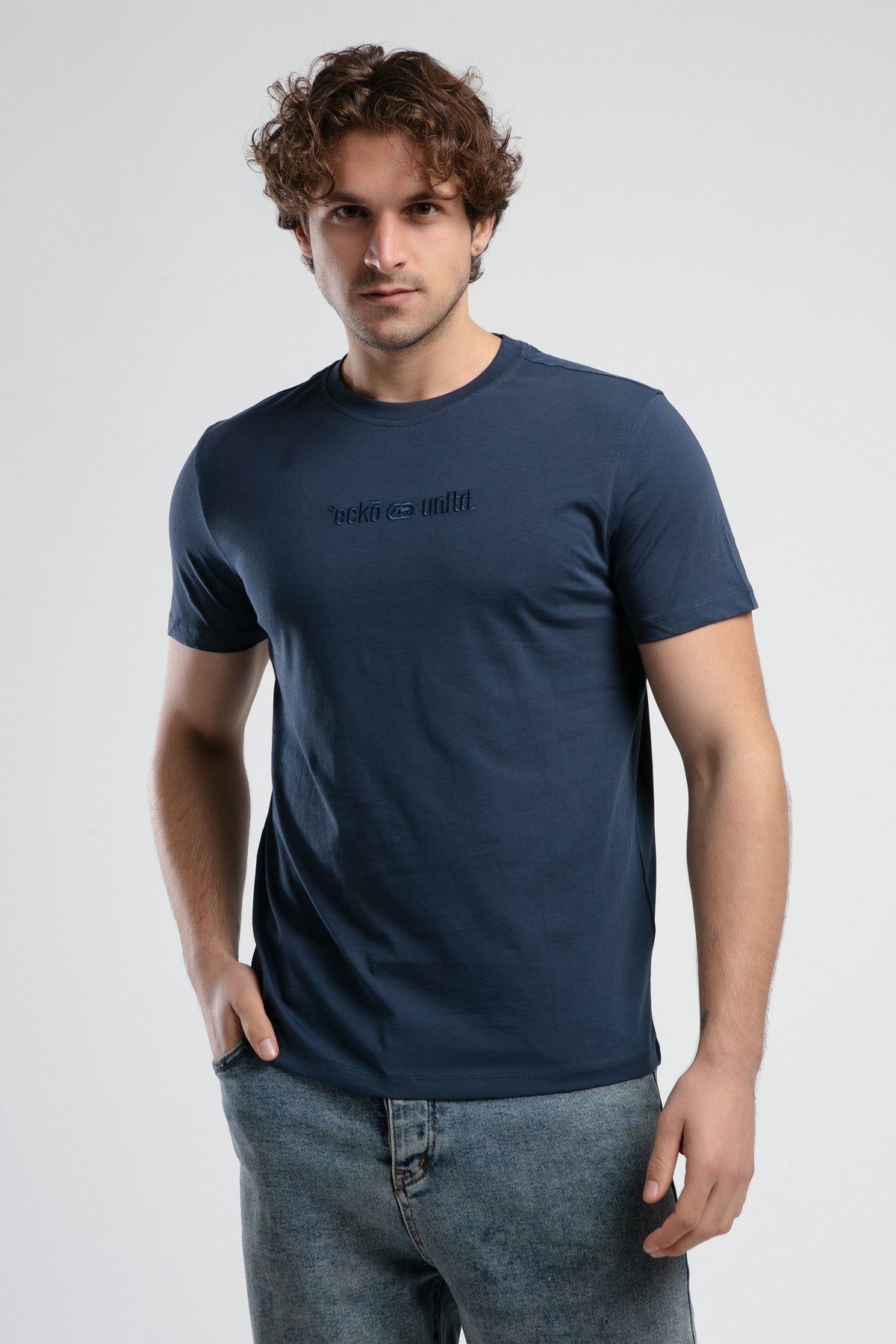 Ecko Unltd. Tricou cu decolteu la baza gatului si imprimeu cu logo