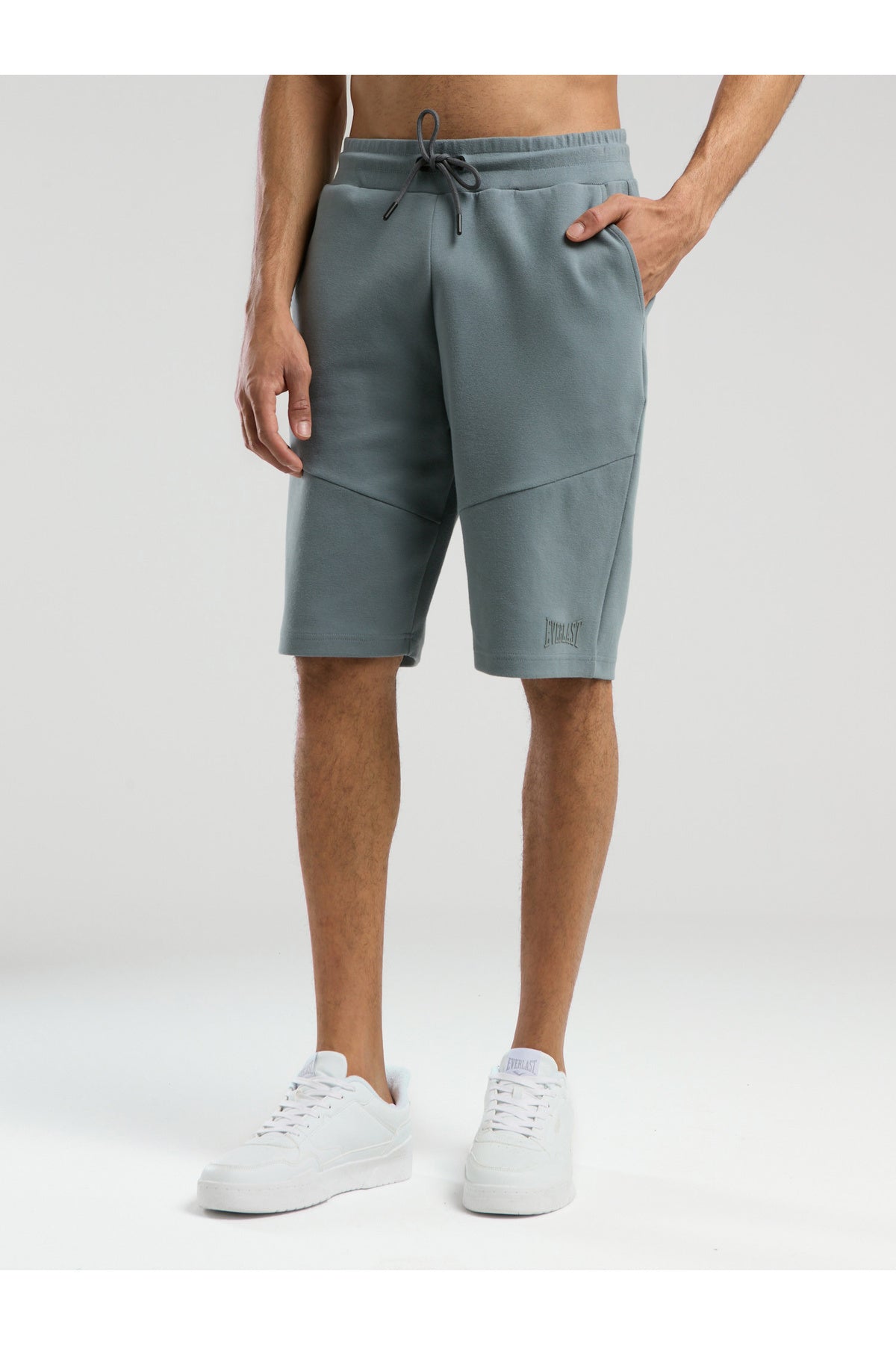Everlast Pantaloni scurti cu talie elastica si snur, buzunare laterale si logo discret