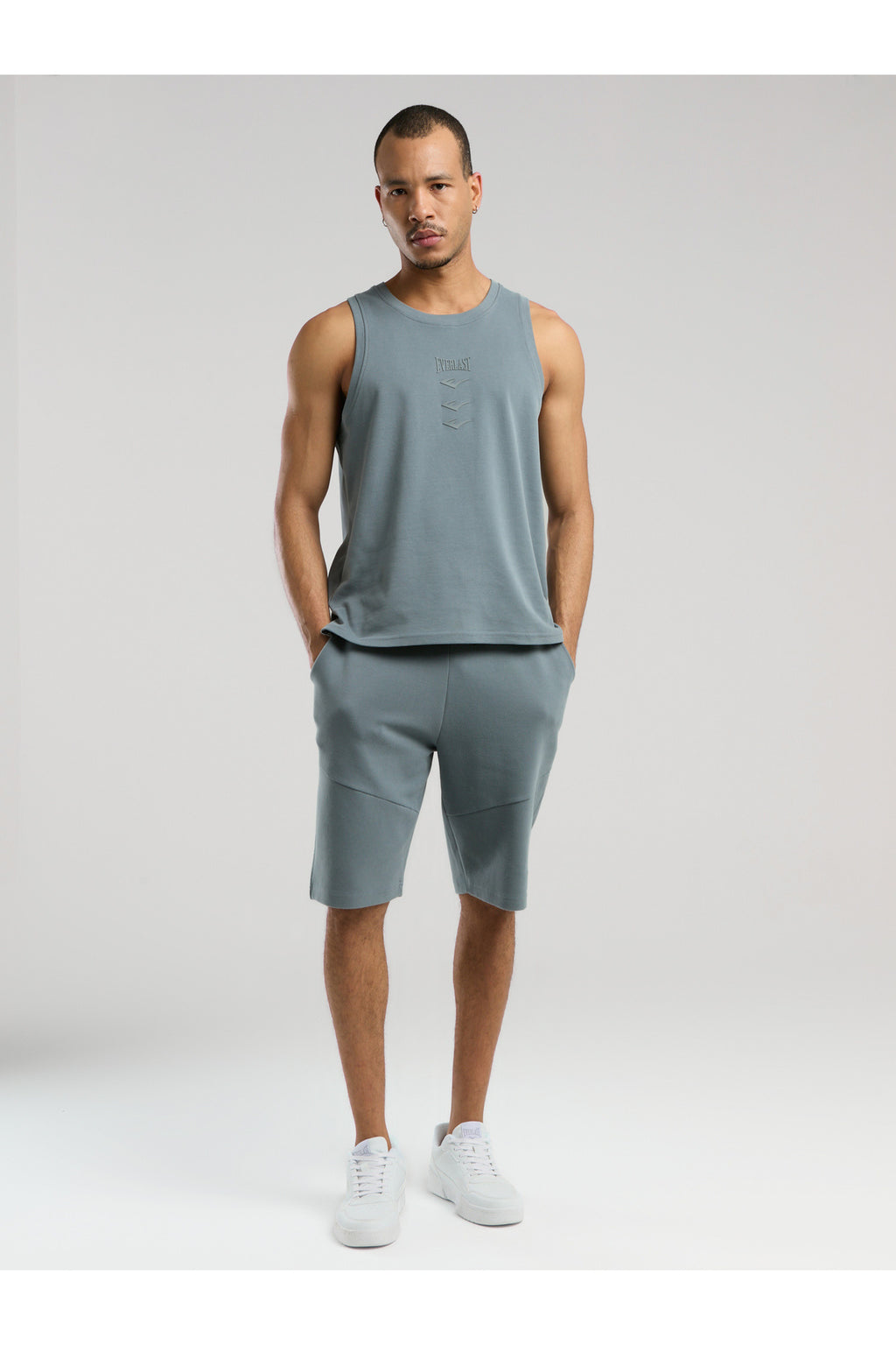 Everlast Pantaloni scurti cu talie elastica si snur, buzunare laterale si logo discret