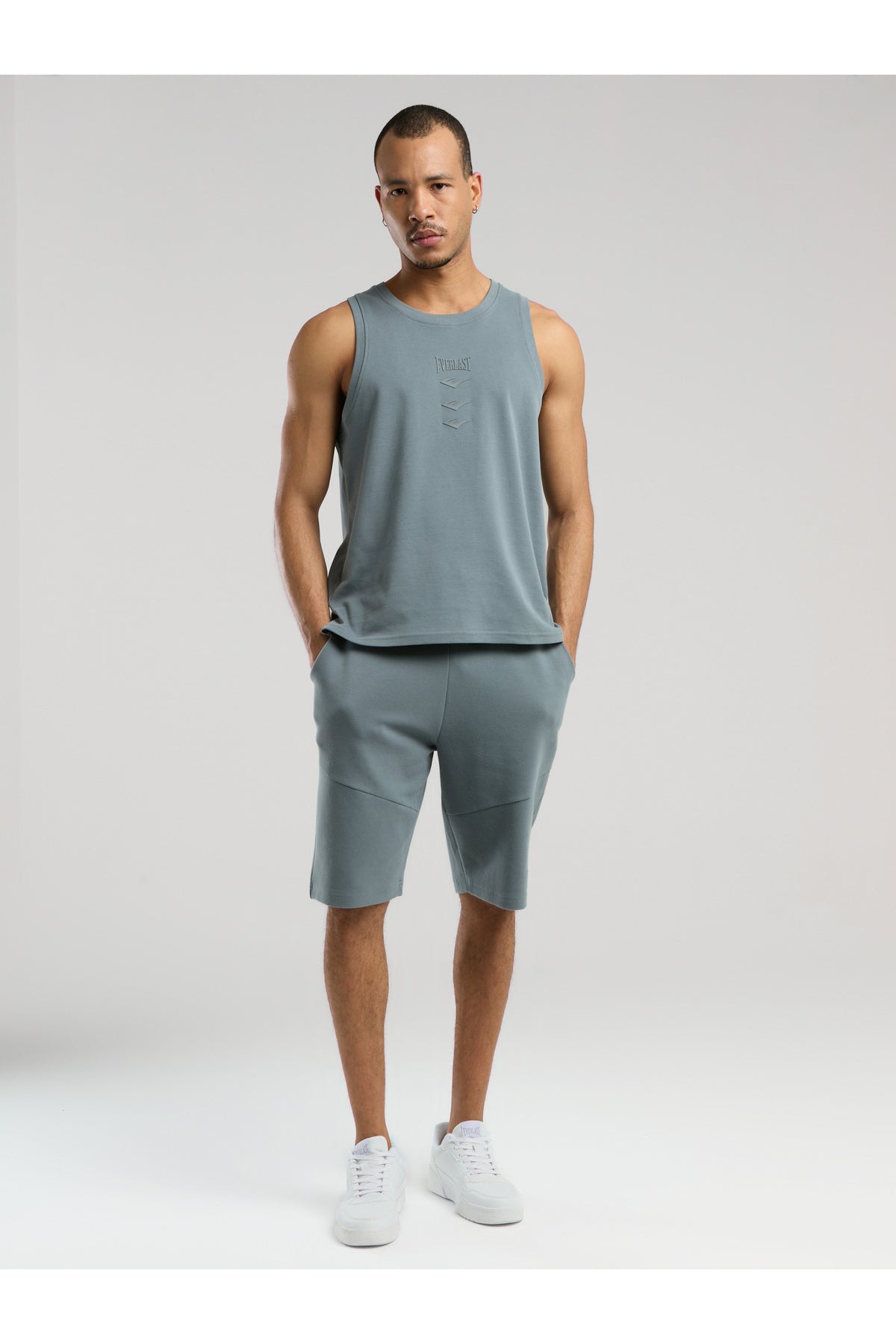 Everlast Pantaloni scurti cu talie elastica si snur, buzunare laterale si logo discret