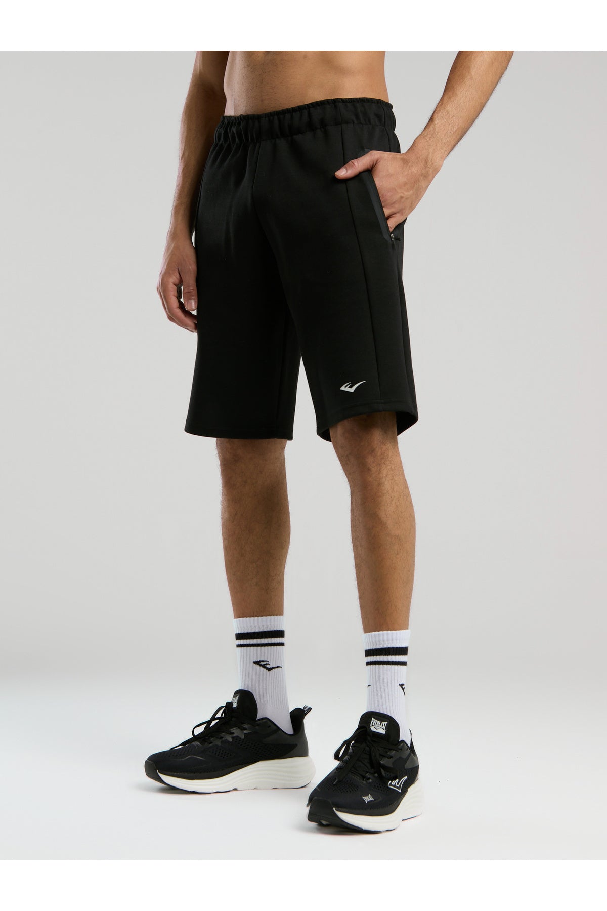 Everlast Pantaloni scurti cu talie elastica si snur, buzunare laterale si logo discret
