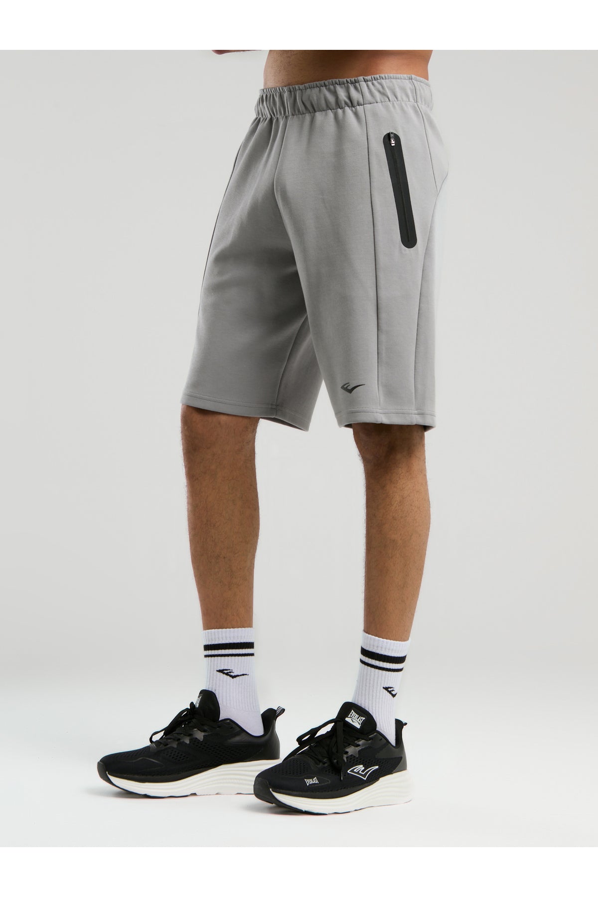 Everlast Pantaloni scurti cu talie elastica si snur, buzunare laterale si logo discret